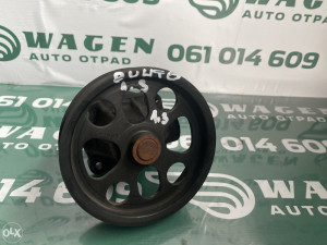 Vodena pumpa remenica Fiat Punto (fotografija 3)