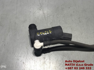 Pumpica za brisače Ford Mondeo 3 2012 1S71-17K624-FE