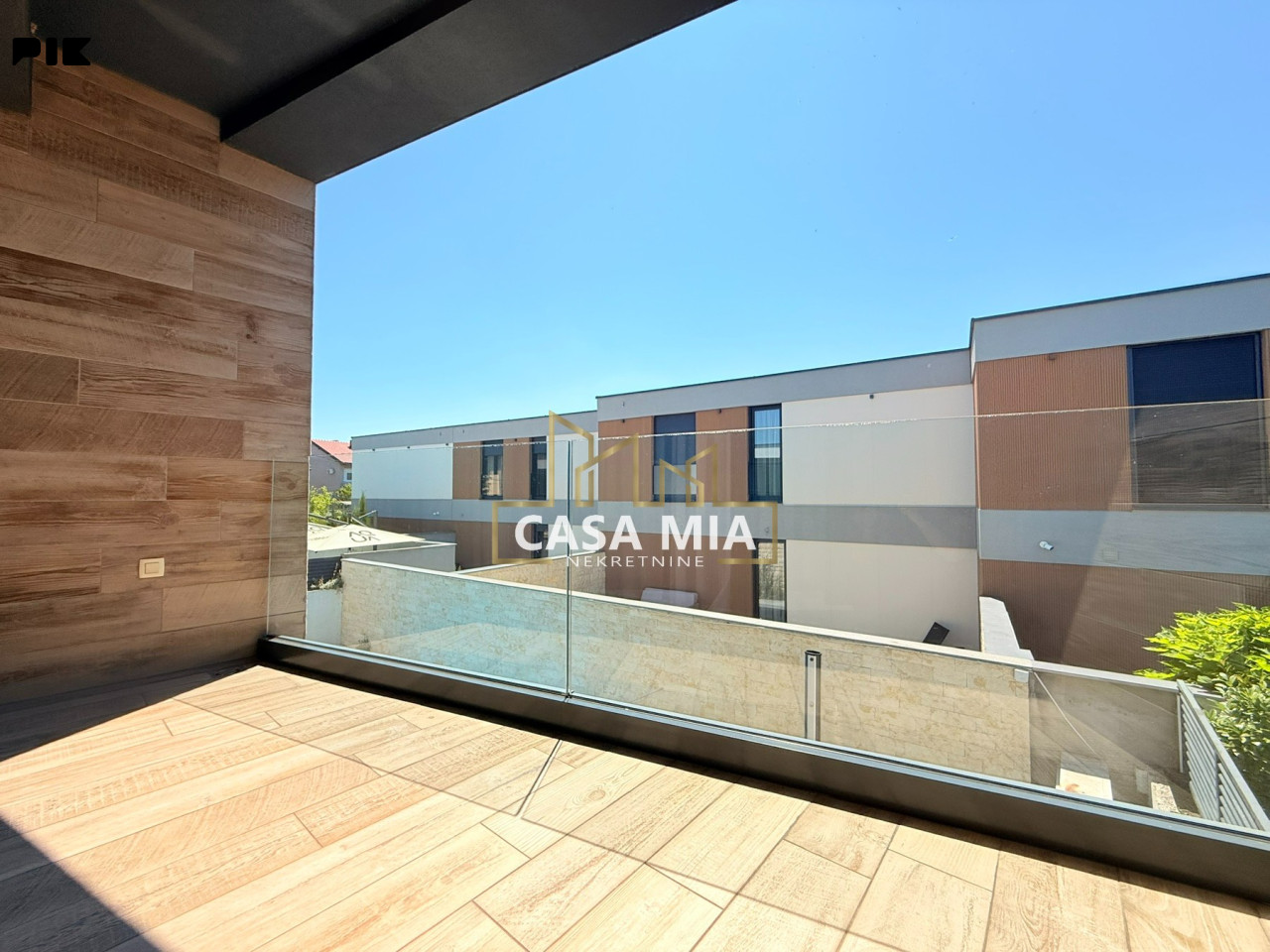 CASA MIA / Kuća sa bazenom / 262 m2 / Pejton / Ilidža 25