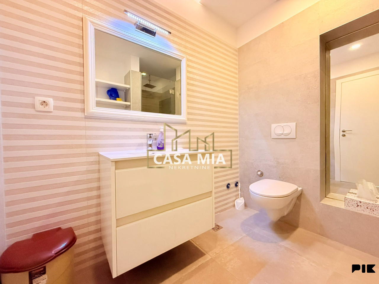 CASA MIA / Kuća sa bazenom / 262 m2 / Pejton / Ilidža 21