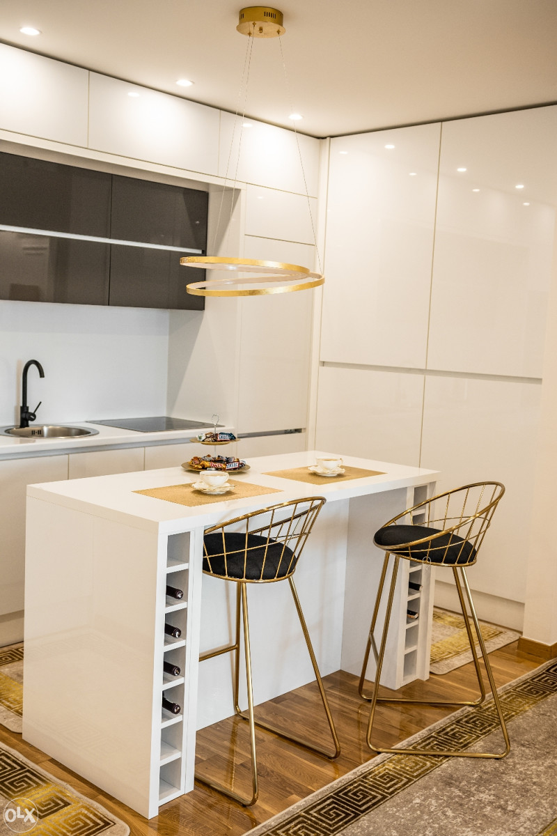 Luksuzni apartman sa garažom u zgradi Mellain. Stan na dan Tuzla 12