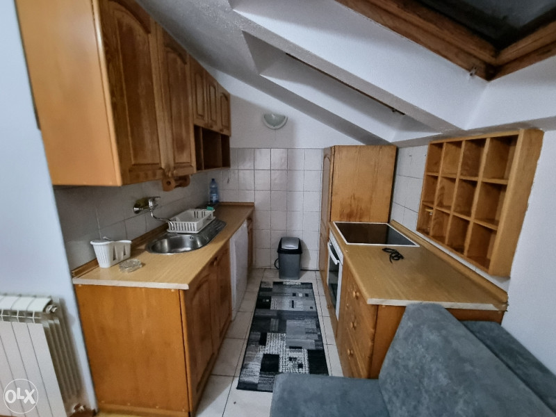 Jednosoban, namješten stan Ilidža, centar Ilidže! 9
