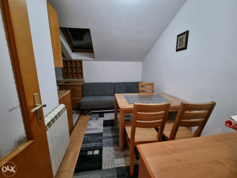 Jednosoban, namješten stan Ilidža, centar Ilidže! 5