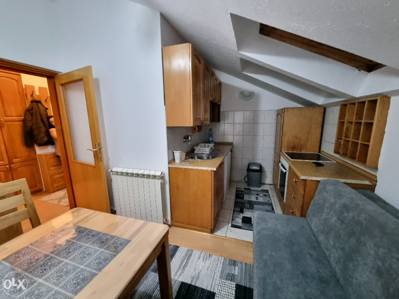 Jednosoban, namješten stan Ilidža, centar Ilidže! 7