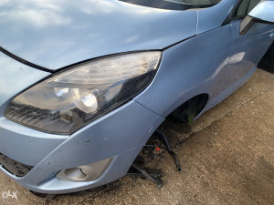 Blatobran lijevi prednji Renault Grand Scenic 2012 (fotografija 2)