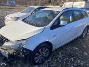 Opel astra j 1.6 dizel dijelovi 063/117-176. 063/992-835