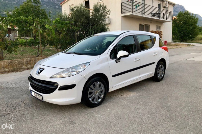 RENT A CAR IZNAJMLJIVANJE VOZILA AUTA SARAYRENT DOO Iznajmljivanje