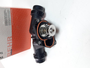 TERMOSTAT SA KUCISTEM BMW 3 E46 . 318D 85KW.MAHLE