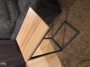 Pomocni sto stolic hrast metal