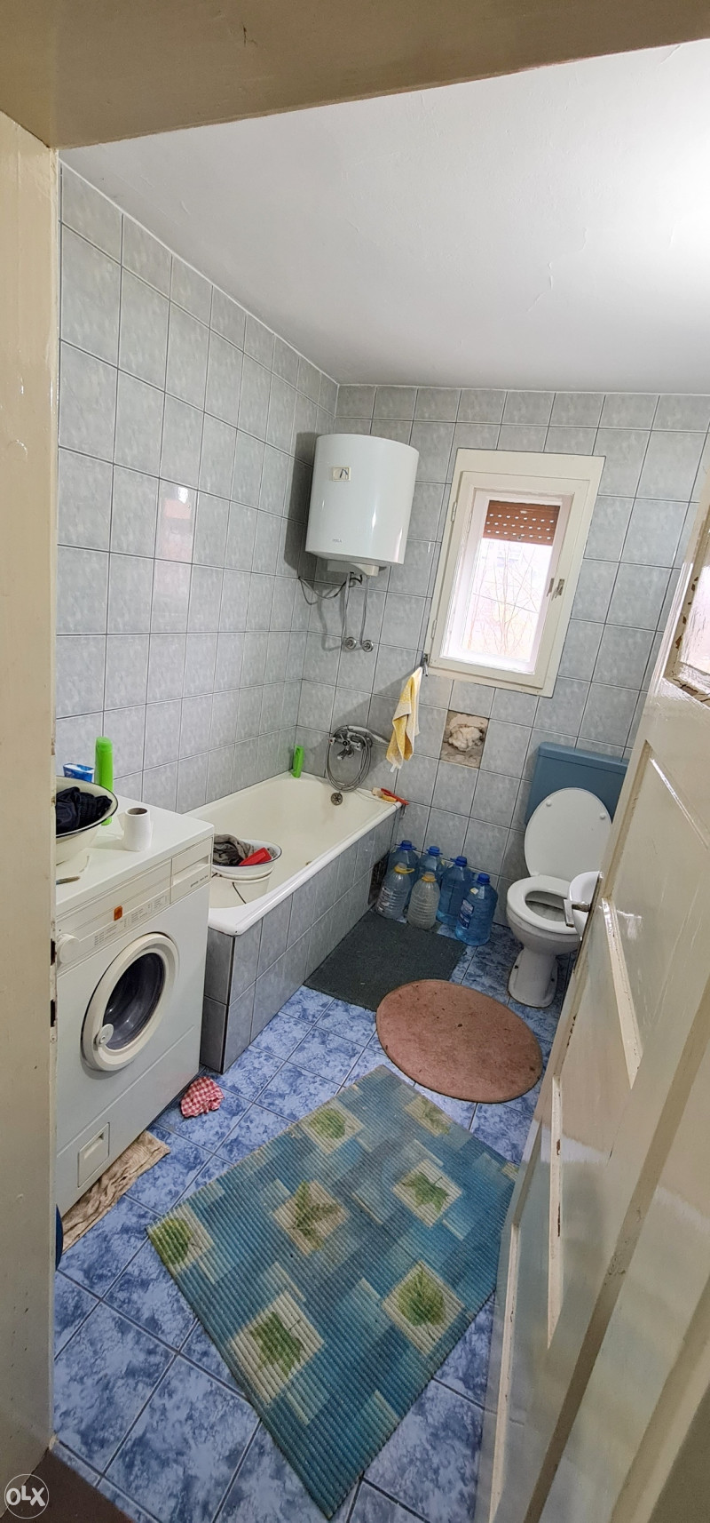 Kuća na ravnom pored asfalta 6
