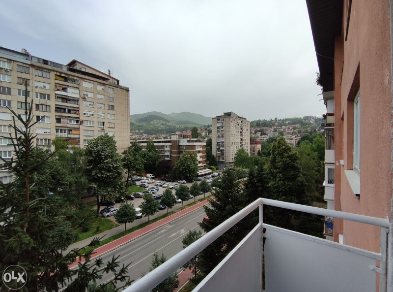 NN NEKRETNINE: dvosoban stan - Grbavica 9