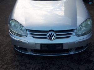 VW GOLF 5 1.6fsi 2005god.  DIJELOVI