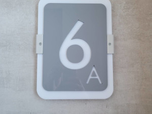 Kućni broj Model 7
