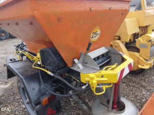 Posipac za so i umjetno djubrivo