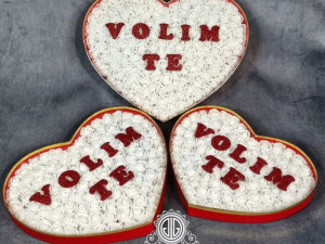 Malo VOLIM TE - Srce od ruzica - idealan poklon pokloni