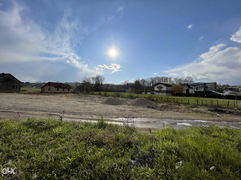 Banja Luka plac-zemljiste 5.500 m2 uz glavnu cestu-tranzit 3