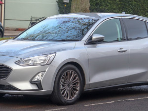 Šoferšajba Ford Focus Auto stakla PIT-BOX Tuzla