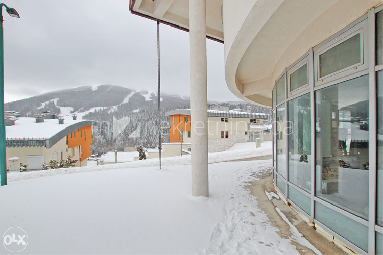 Poslovni prostor 287m2 u prizemlju, Bjelašnica 3