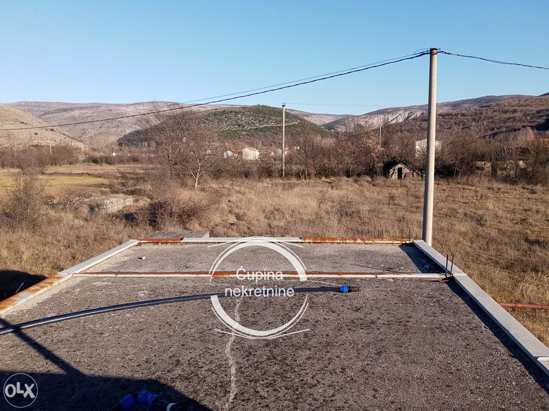 Hodbina, zemljište i prizemni objekat 4