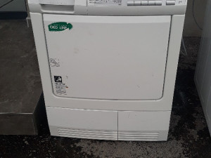 SUSILICA AEG. TOPLOTNOM PUMPOM 7.kg
