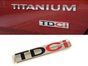 Natpis Znak - ''TDCI'' - crveno CI - za Ford - Metalni