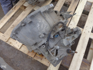 Mjenjač Renault Scenic 1.9 DCI 2005g 062 302 400