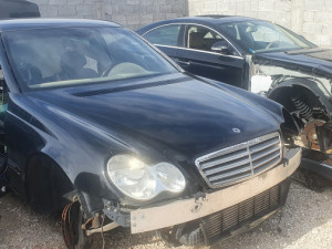 Mercedes w203 Limuzina-Dijelovi Limarije i mehanike