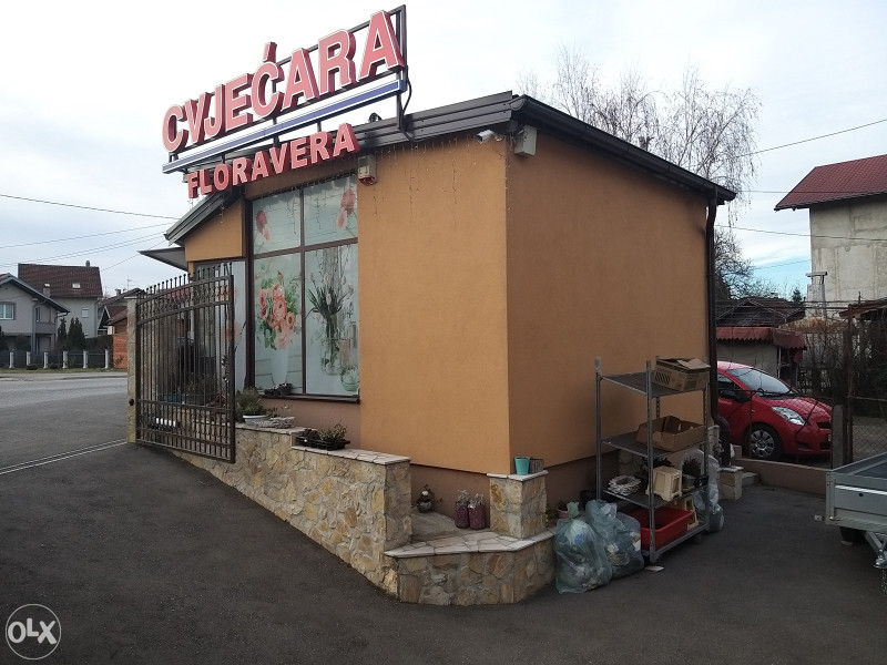 Stambeno-poslovni kompleks na prodaju - cca 250 m2 48