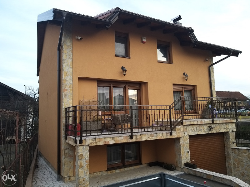 Stambeno-poslovni kompleks na prodaju - cca 250 m2 38