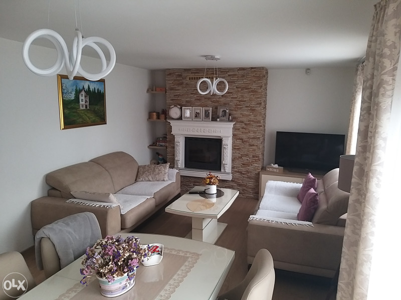 Stambeno-poslovni kompleks na prodaju - cca 250 m2 15