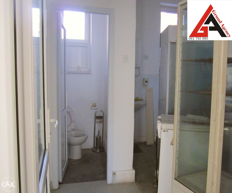 Poslovni prostor 77 m2 - ZENICA 10