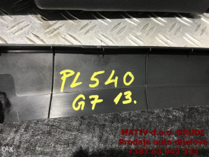 Obloga B stupa DONJA LIJEVA DESNA VW Golf 7 2013