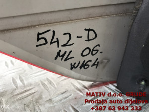 Štop DESNI štopa DESNA Mercedes ML w164 2006