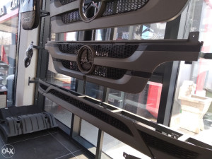 MASKA HLADNJAKA PREDNJA MERCEDES ATEGO 2 3
