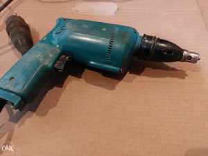 Masina za rigips Makita profesionalna Srauberka