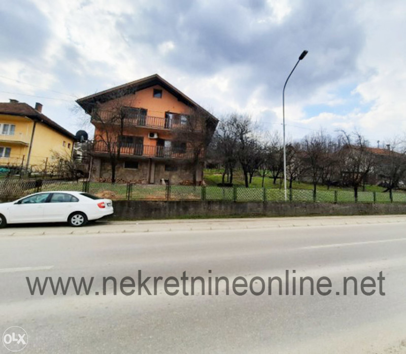 BANJALUKA! KUĆA NA VELIKOJ PARCELI NA GLAVNOJ ULICI NA LAUŠU! 2