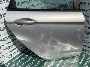 Vrata zadnja desna staklo Ford Fiesta 2010 (fotografija 4)