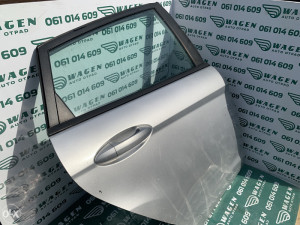 Vrata zadnja desna staklo Ford Fiesta 2010 (fotografija 2)