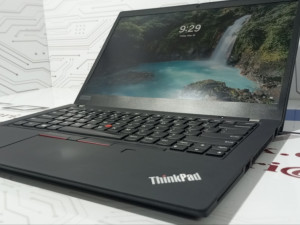 LAPTOP LENOVO T490 i7 8565u /24GB DDR4 /  FULL HD IPS /NVMe SSD