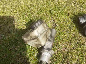 GLAVNI KOCIONI CILINDAR-FORD MONDEO...2004GOD