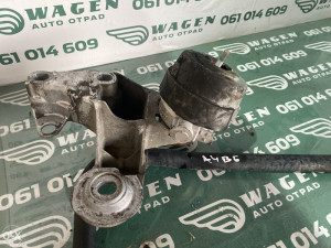 Nosac motora Audi A4 B6 (fotografija 2)