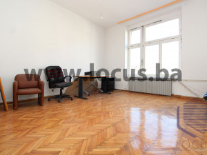 LOCUS prodaje: Četverosoban stan u centru grada, Centar photo 5