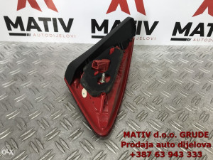 Štop desni UNUTARNJI LED Peugeot 3008 2013 9683460980