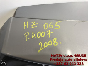 HAUBA ZADNJA gepek vrata Peugeot 4007 2008