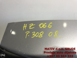 HAUBA ZADNJA gepek vrata Peugeot 308 2008