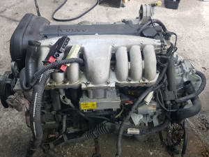 VOLVO 2.9 MOTOR