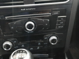 AUDI A4 B8 RADIO NAVI 012-