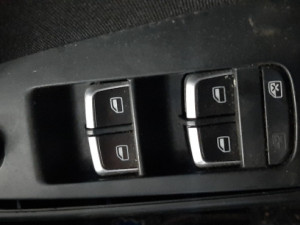 AUDI A4 B8 PREKIDAC PODIZACA PROZORA