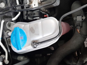 AUDI A4 B8 POSUDA VODE