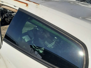 VW SCIROCCO ZADNJE LIJEVO BOCNO STAKLO